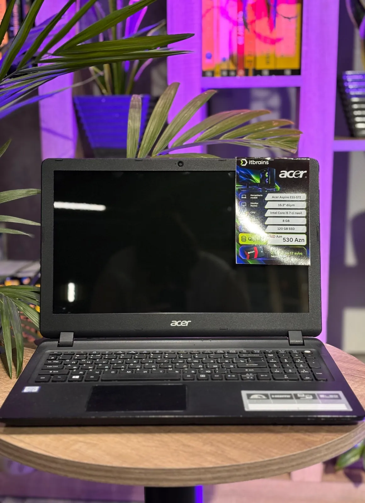 Acer Aspire ES1-572 — şəkil 1