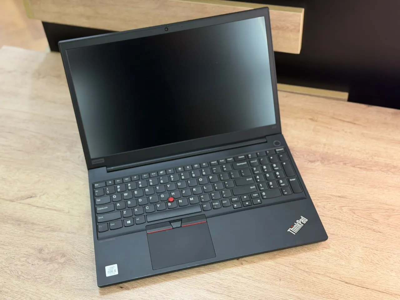 Lenovo ThinkPad E15 — şəkil 4