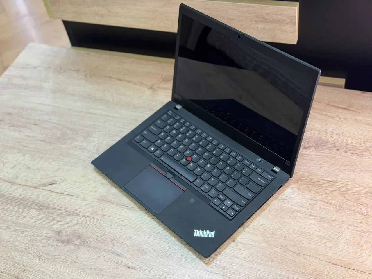 Lenovo ThinkPad T490