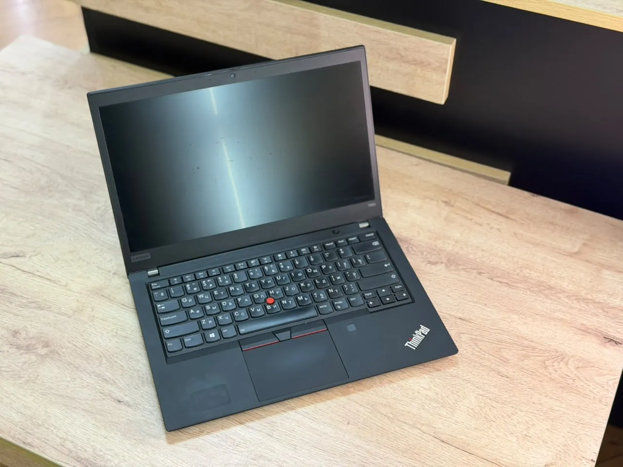 Lenovo ThinkPad T490 — şəkil 3