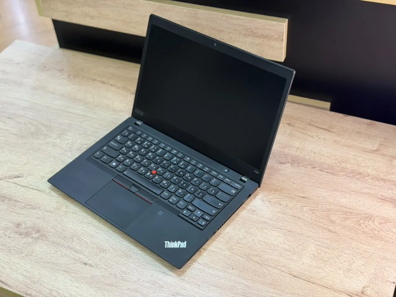 Lenovo ThinkPad T490