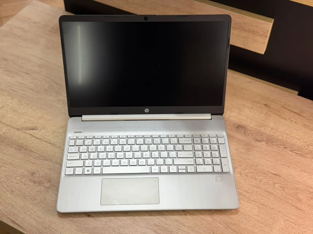 HP Core i3 noutbuk — şəkil 5